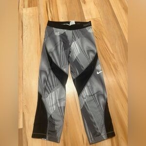 Nike Monochrome Patterned Leggings